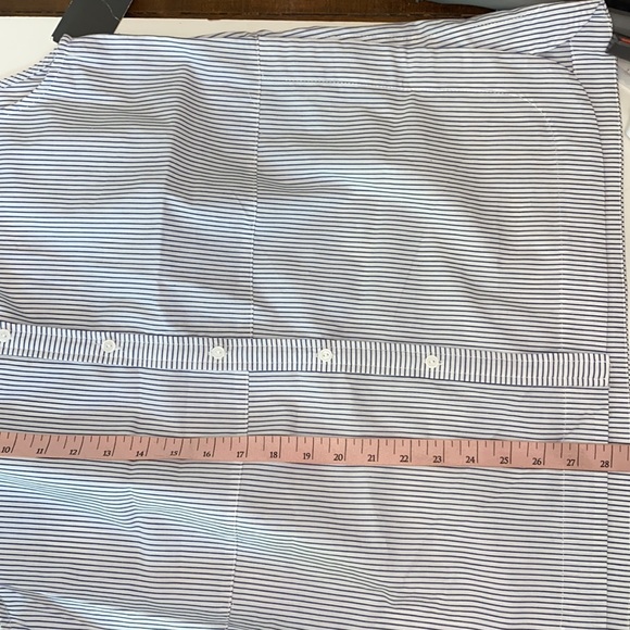 Lumiere white blue stripe Sleeveless Button up Blouse. NWT - Picture 8 of 11
